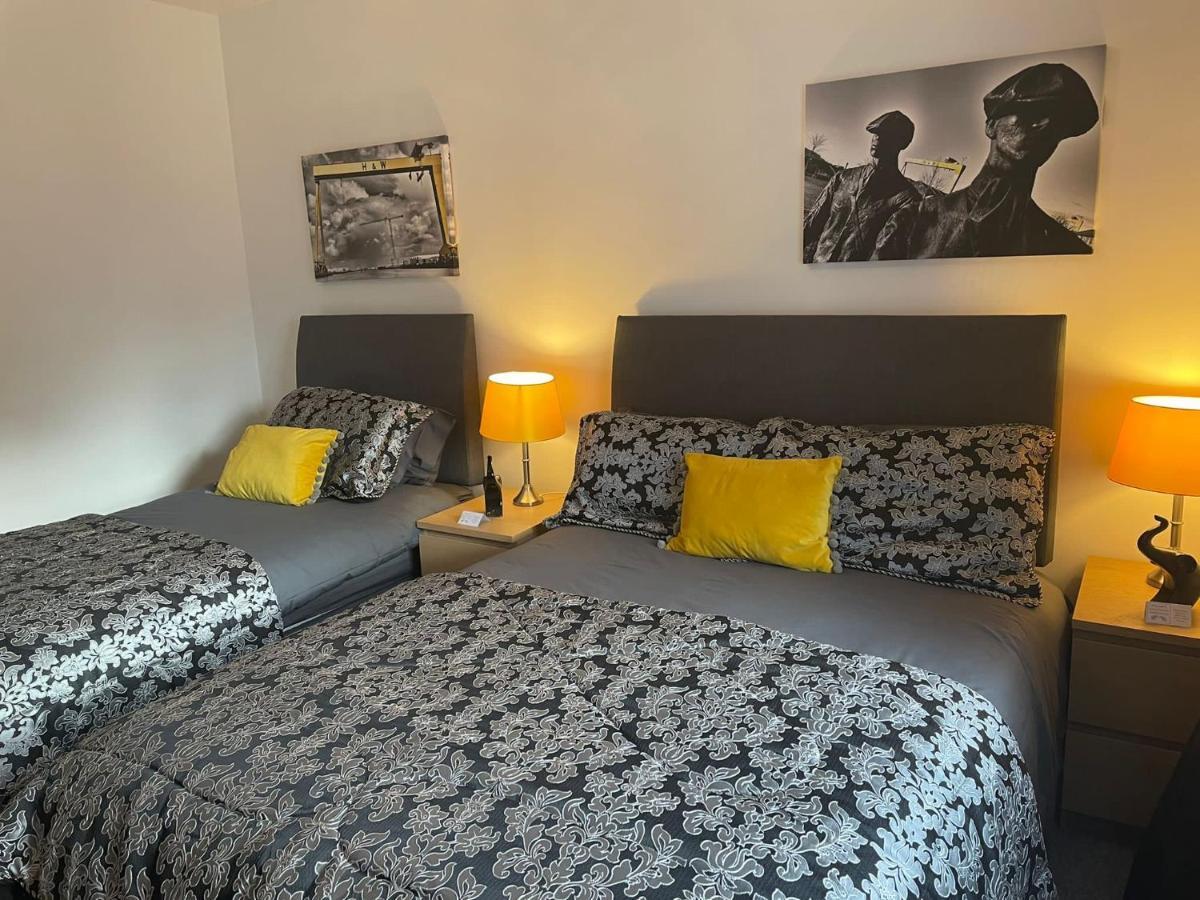 Luxury Portrush Holiday Homes - The Green, Portrush Sleeps 12 - 5 Bedrooms Ngoại thất bức ảnh