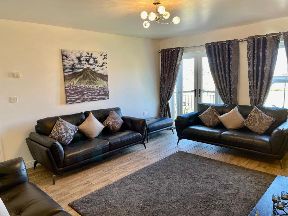 Luxury Portrush Holiday Homes - The Green, Portrush Sleeps 12 - 5 Bedrooms Ngoại thất bức ảnh